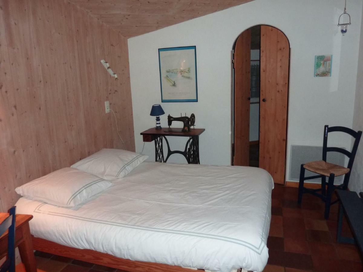 Les Chenes Bleus Bed & Breakfast Sainte-Marie-de-Re Ngoại thất bức ảnh